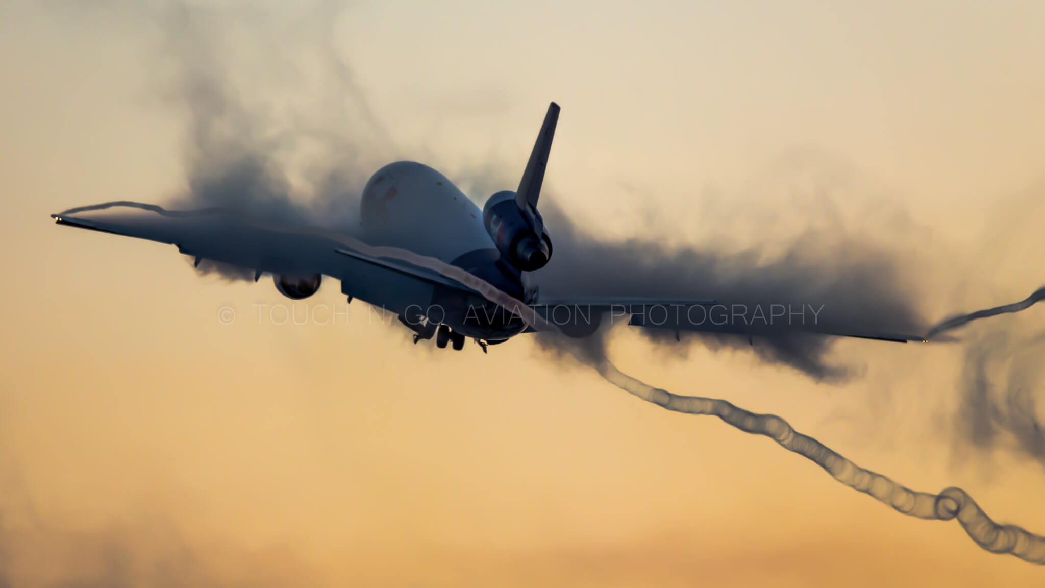 Endeavor piggybacking on SSCA for it's ride to LAX.