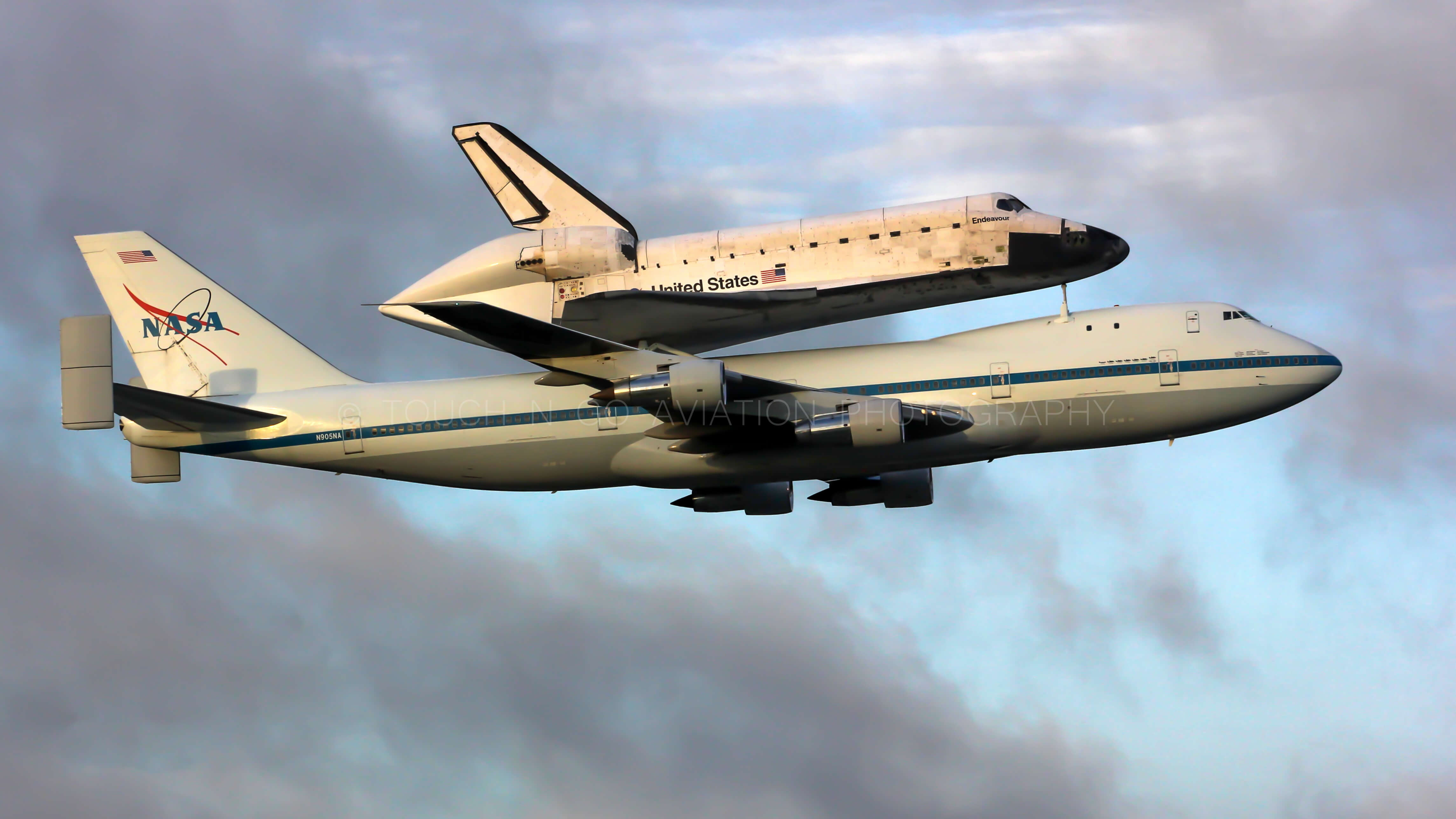 Endeavor piggybacking on SSCA for it's ride to LAX.